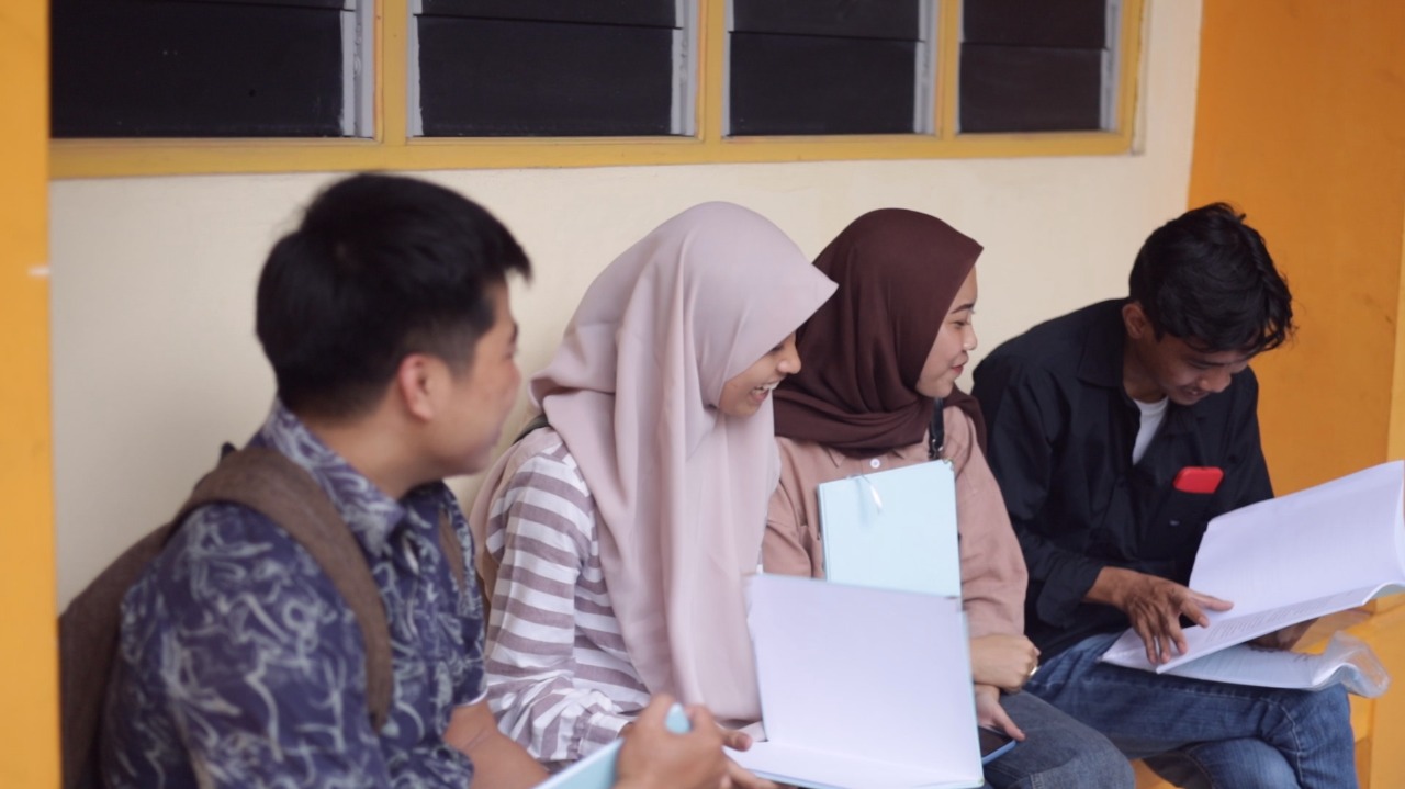 PPKM di Indonesia Resmi Dicabut, Universitas STEKOM tetap Menerapkan Protokol Kesehatan dengan Waspada