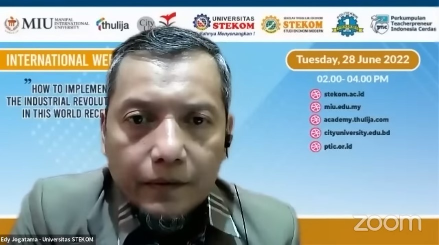 WEBINAR INTERNASIONAL How to Implement The Industrial Revolution 4.0 in This World Recently
