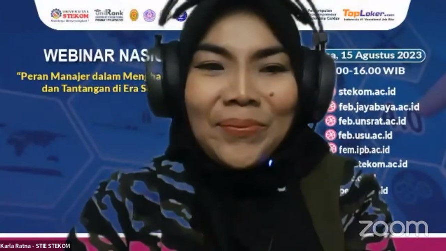WEBINAR NASIONAL Peran Manajer dalam Menghadapi Peluang dan Tantangan di Era Society 5.0