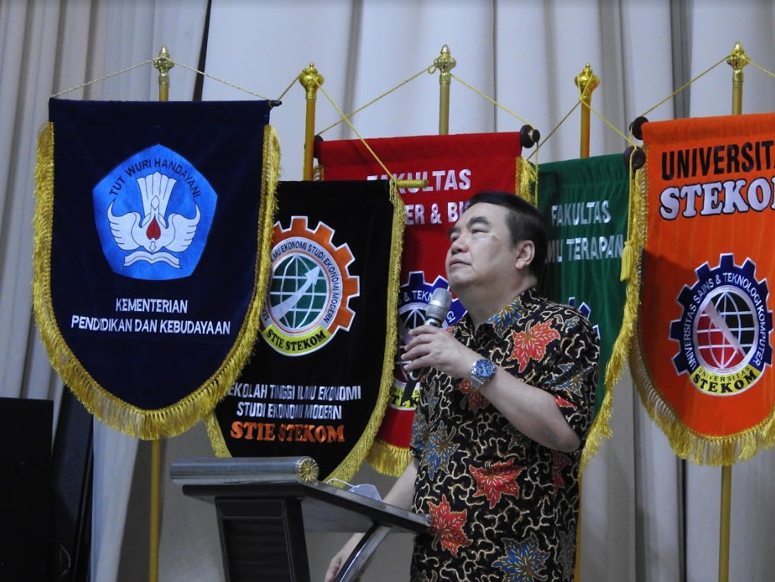 Dies Natalis STEKOM bertemakan &quot;Memperkuat Karakter Technopreneur&quot;