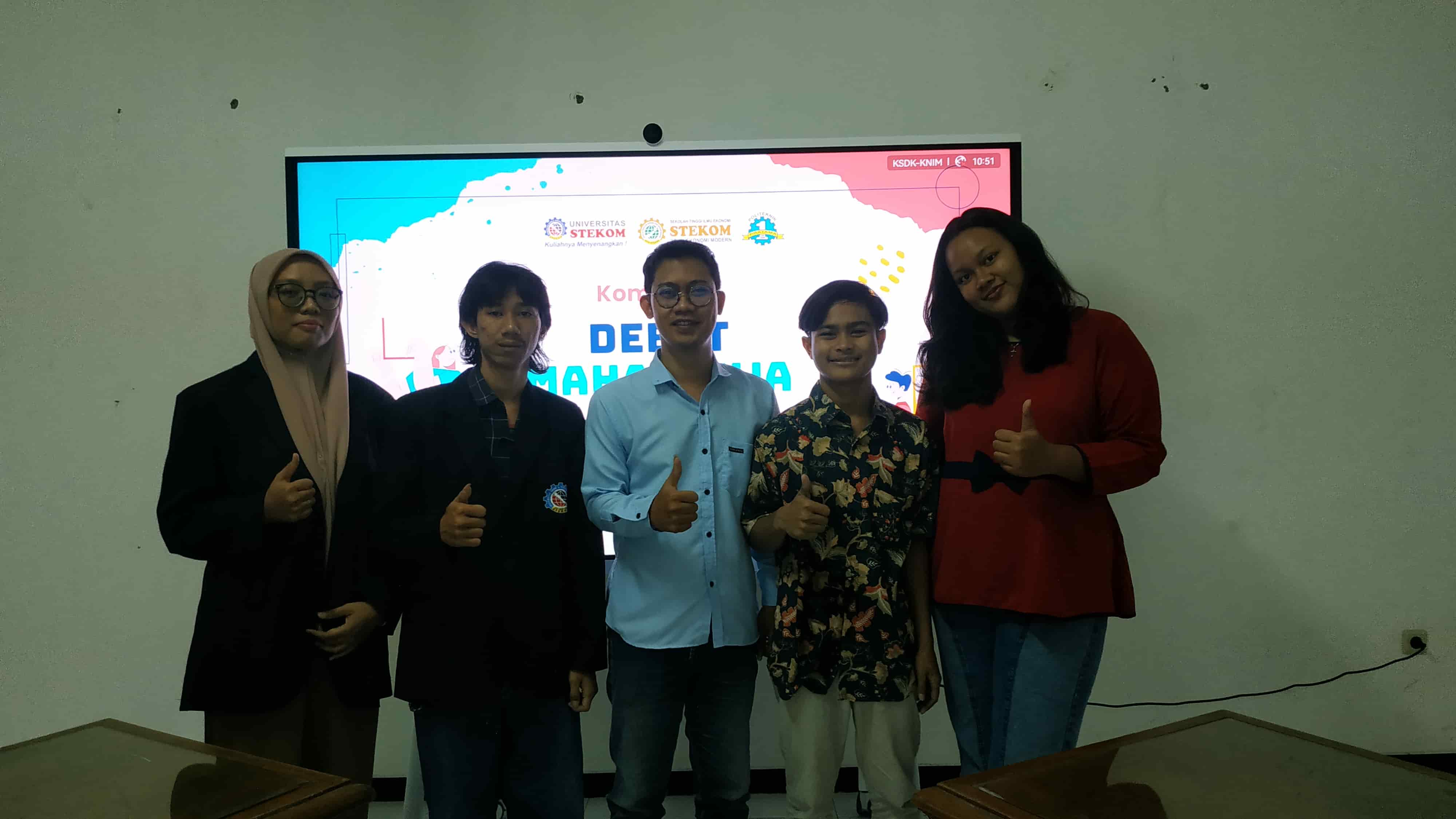 Gelar Kompetesi Debat Mahasiswa Untuk Meningkatkan Soft Skill