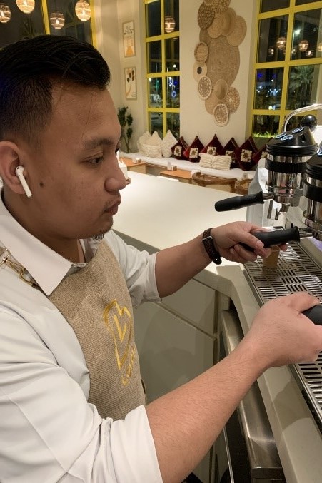 Barista Ganteng Sultan - Sultan di Riyadh Saudi Arabia 