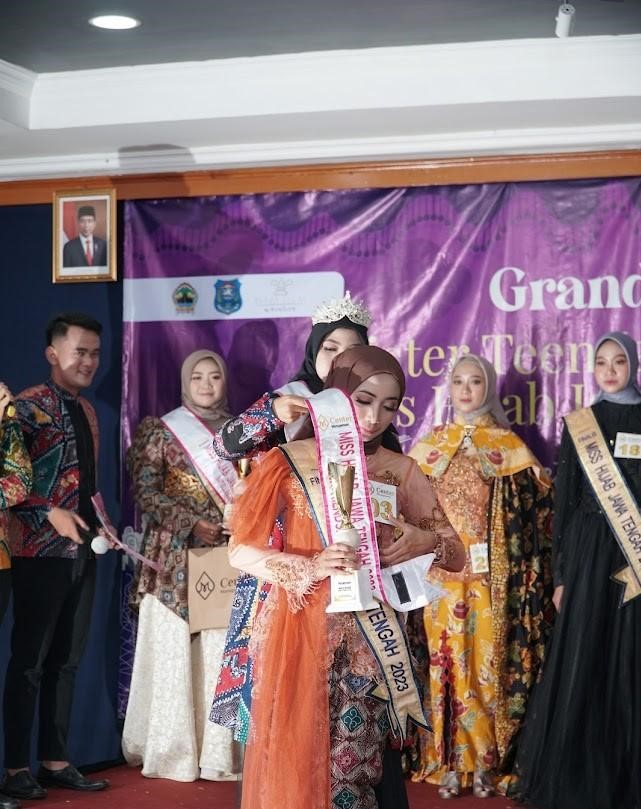 Miss Hijab Jatuh Bangun 