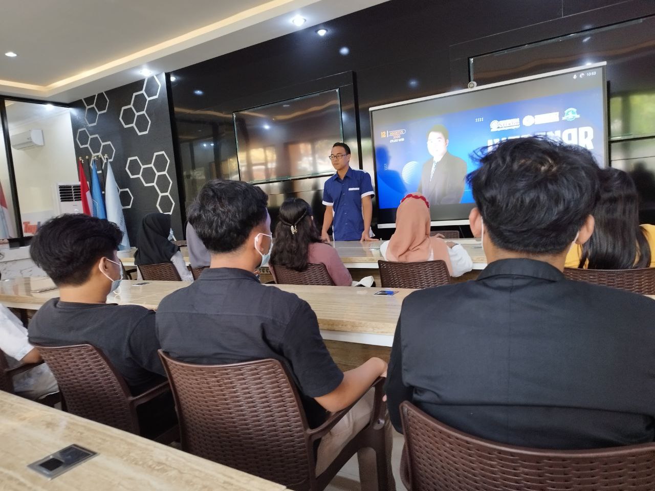 Rektor Universitas Stekom Bicara Karakter dan Softskill di hadapan peserta PPU