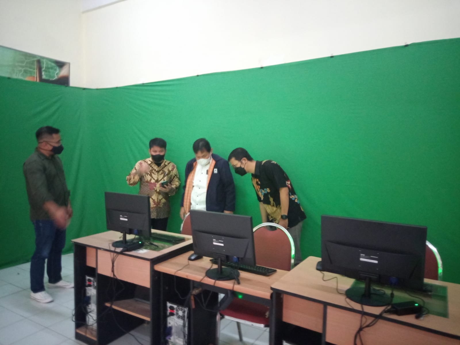 Smart Class Room Hadir di Universitas Sains dan Teknologi Komputer Semarang