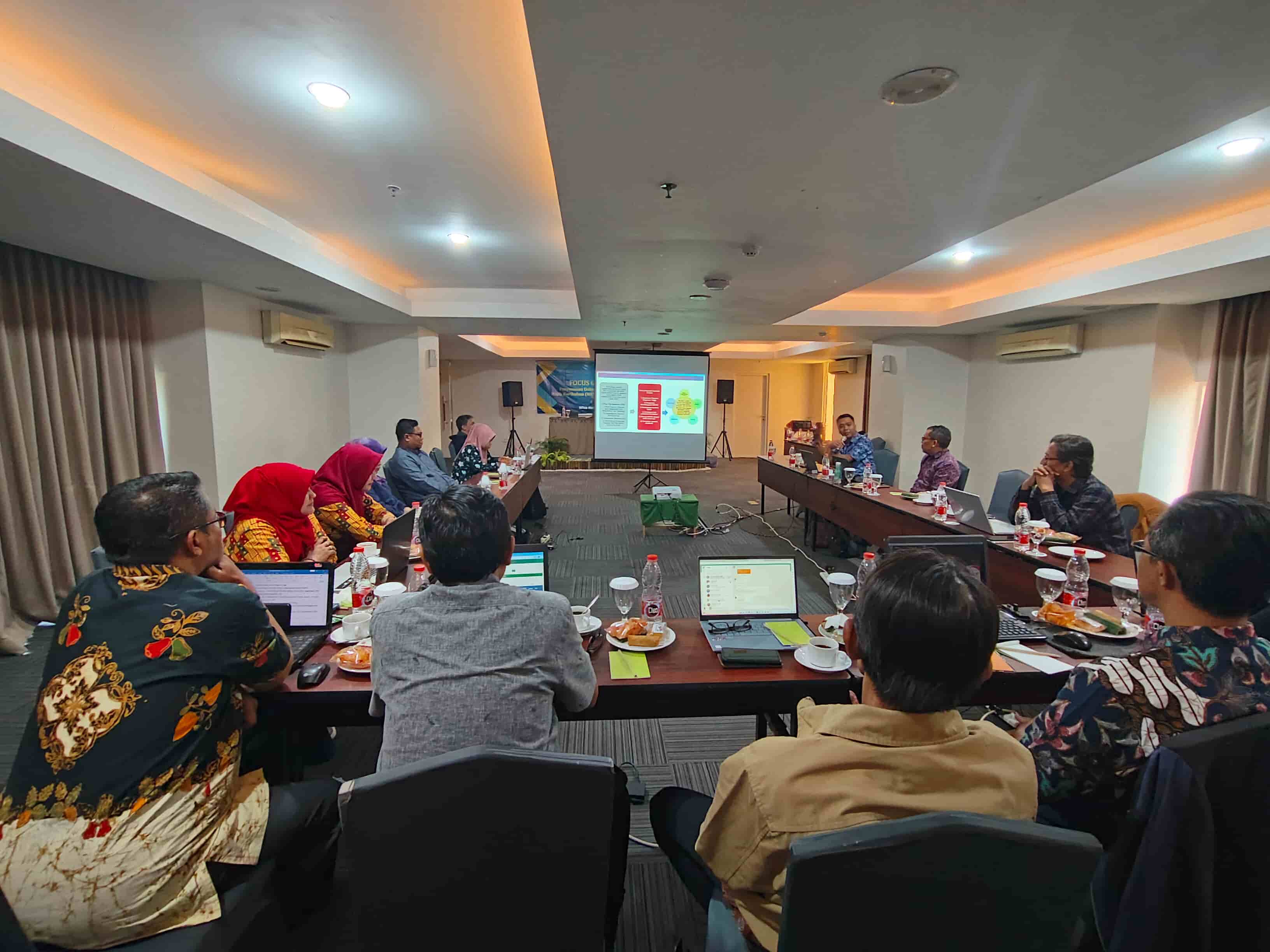 Universitas STEKOM Gelar FGD dan Workshop untuk Tingkatkan Kualitas Mata Kuliah Wajib Kurikulum Berbasis Proyek