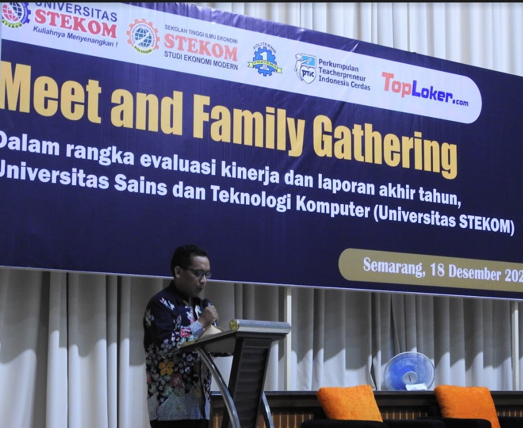 Universitas STEKOM Mengadakan Meet and Family Gathering