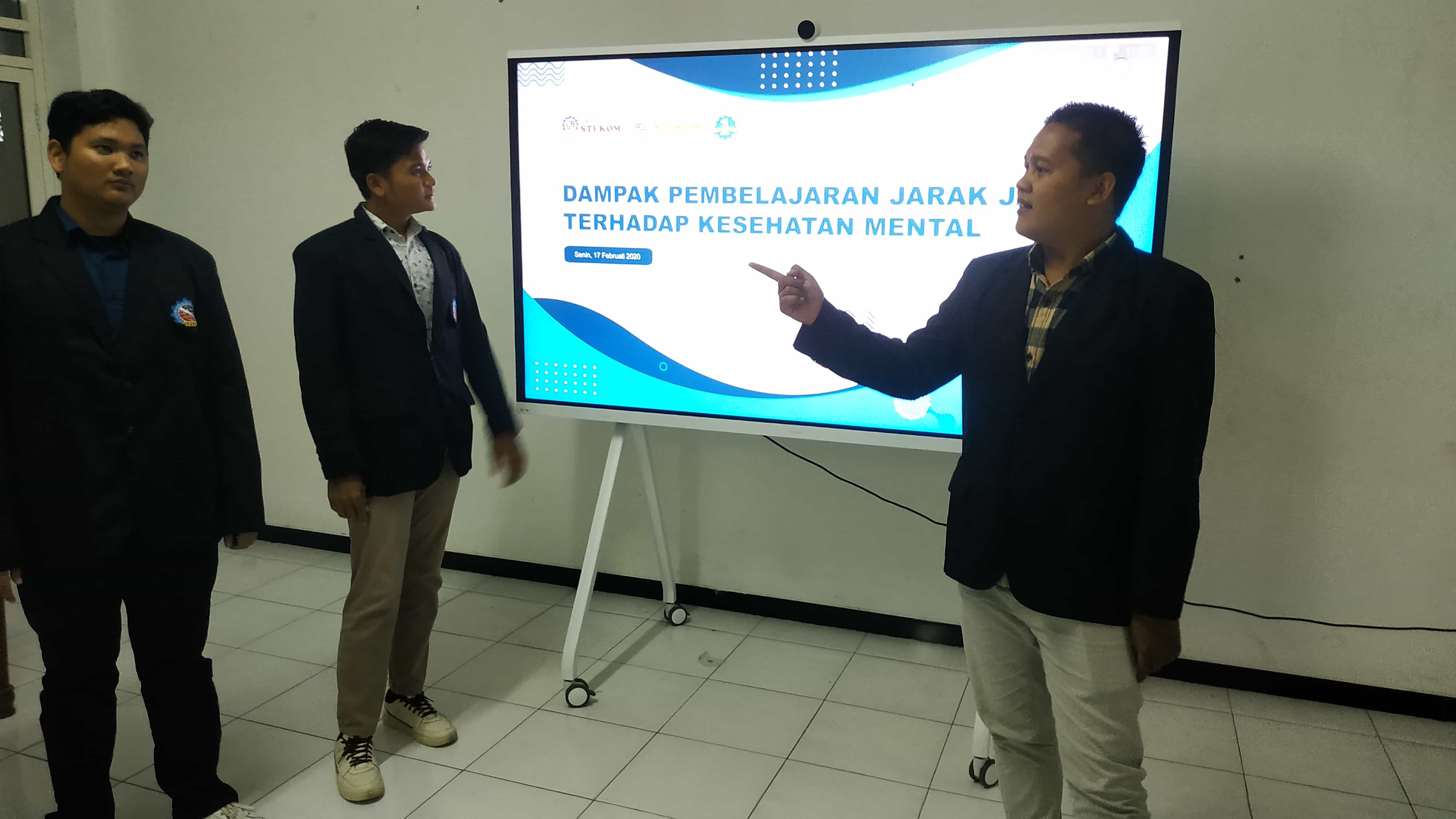 Dampak Pembelajaran Jarak Jauh terhadap Kesehatan Mental