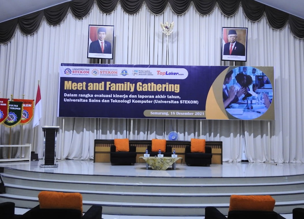 Universitas STEKOM Mengadakan Meet and Family Gathering