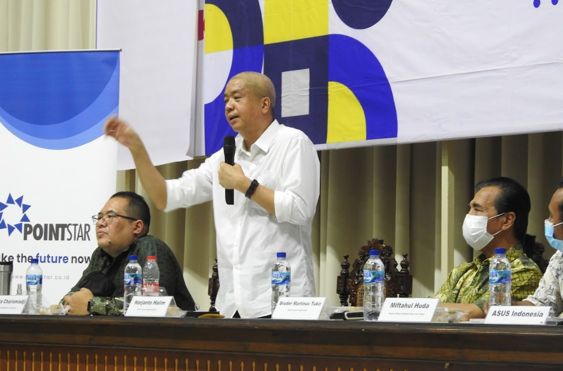 Solusi Teknologi yang Membantu dalam Bidang Pendidikan 