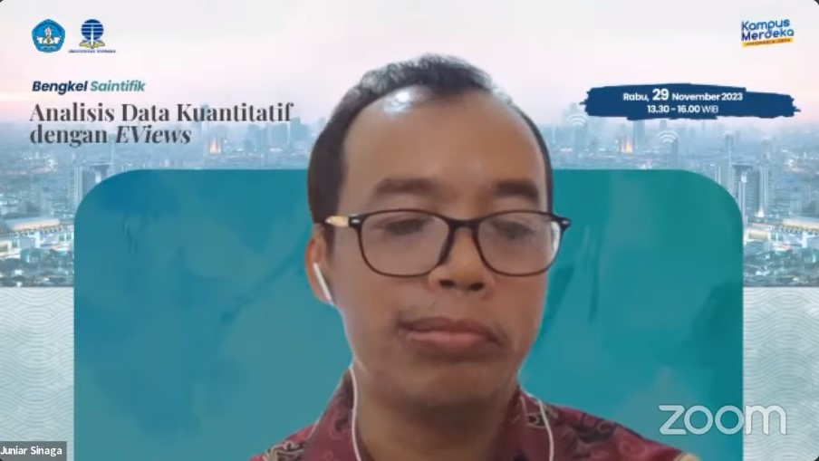 INSPIRING PROFESSIONAL Peran Virtual Reality dalam Era Scoiety 5.0 untuk Pendidikan Vokasi