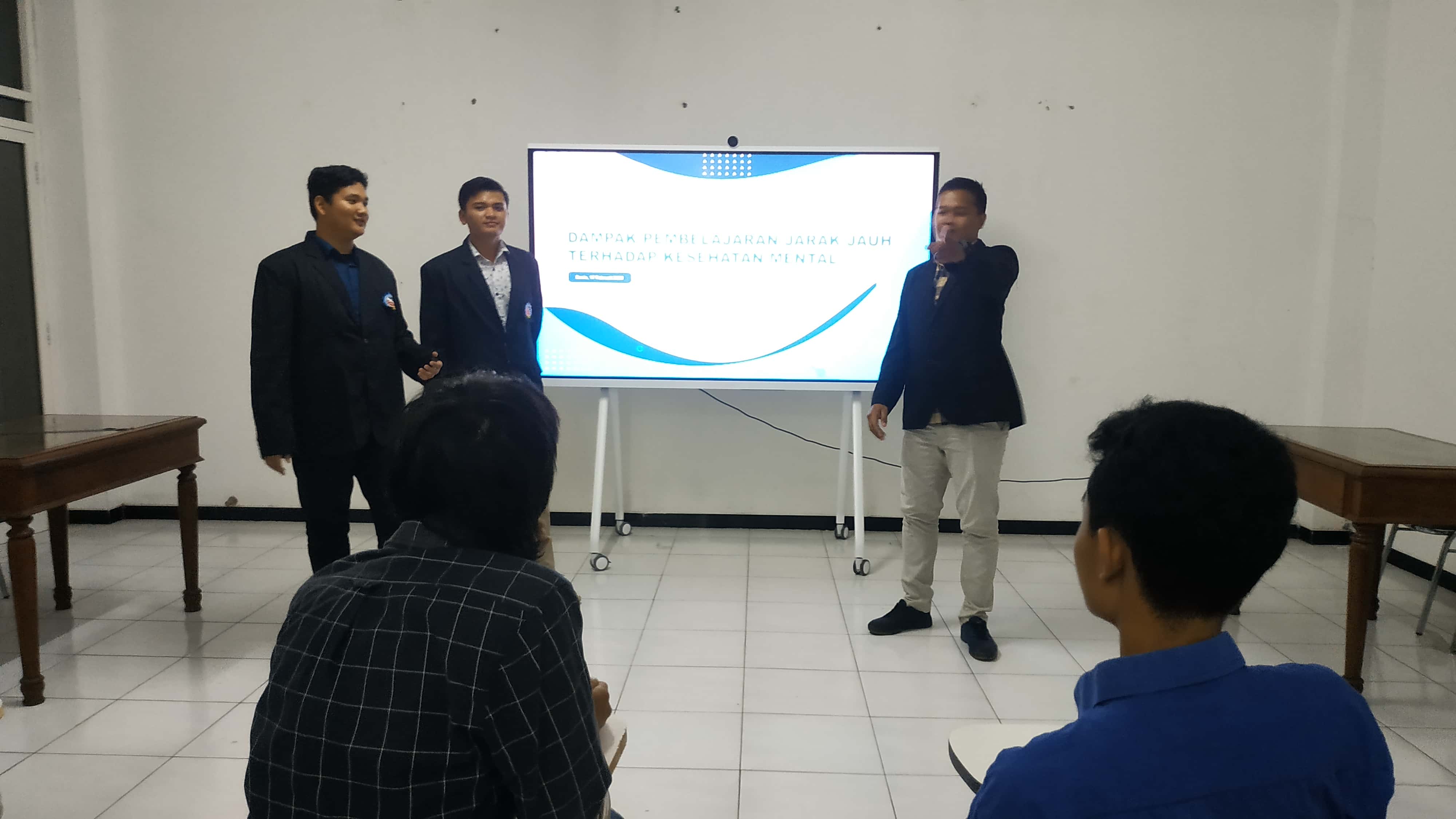 Dampak Pembelajaran Jarak Jauh terhadap Kesehatan Mental