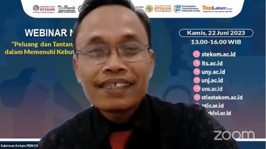 WEBINAR NASIONAL Peluang dan Tantangan Lulusan Vokasi dalam Memenuhi Kebutuhan Dunia Industri
