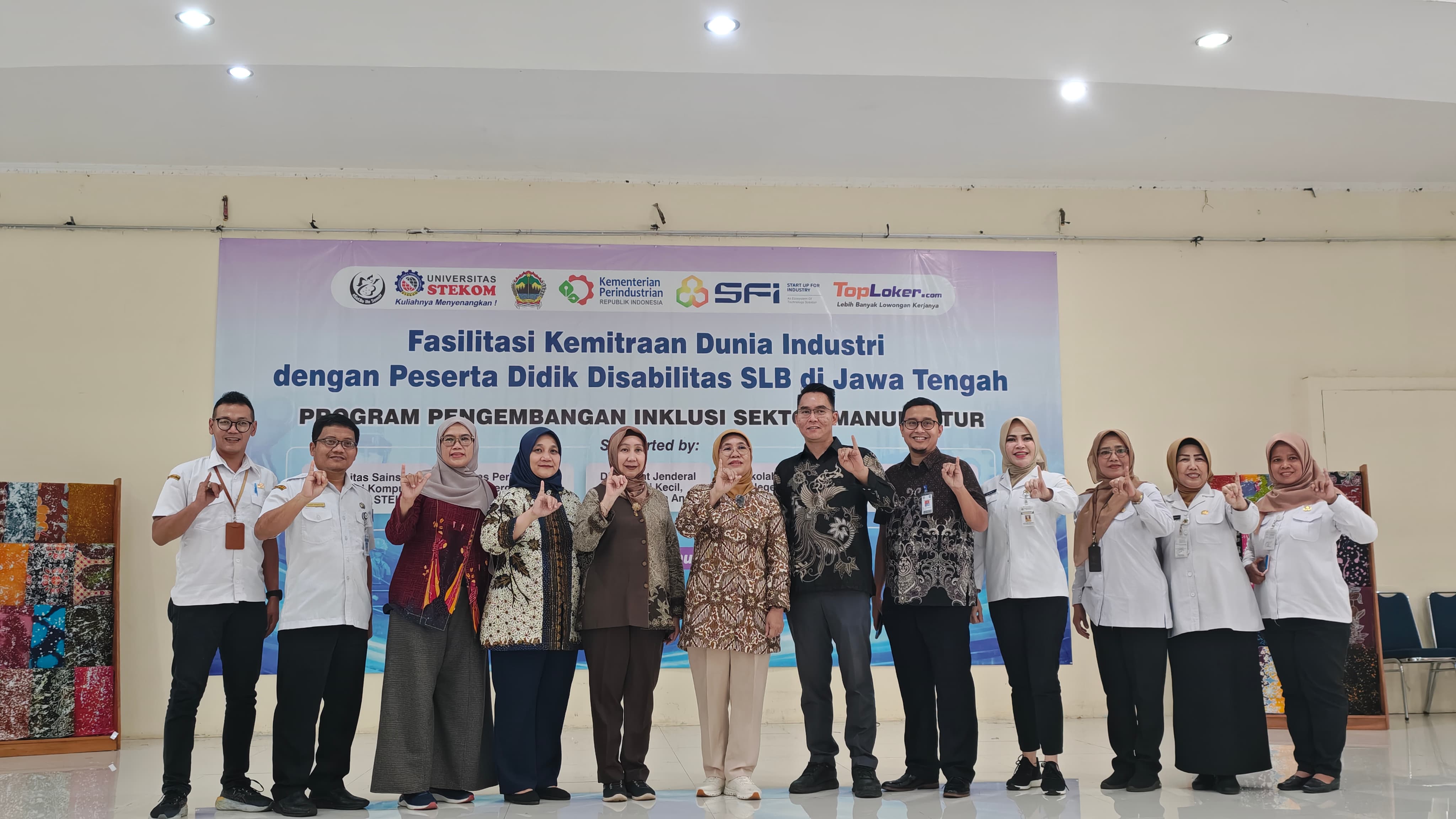 Dorong Pembangunan Inklusif, Universitas STEKOM Dukung Pengembangan Inklusi Sektor Manufaktur bagi Penyandang Disabilitas