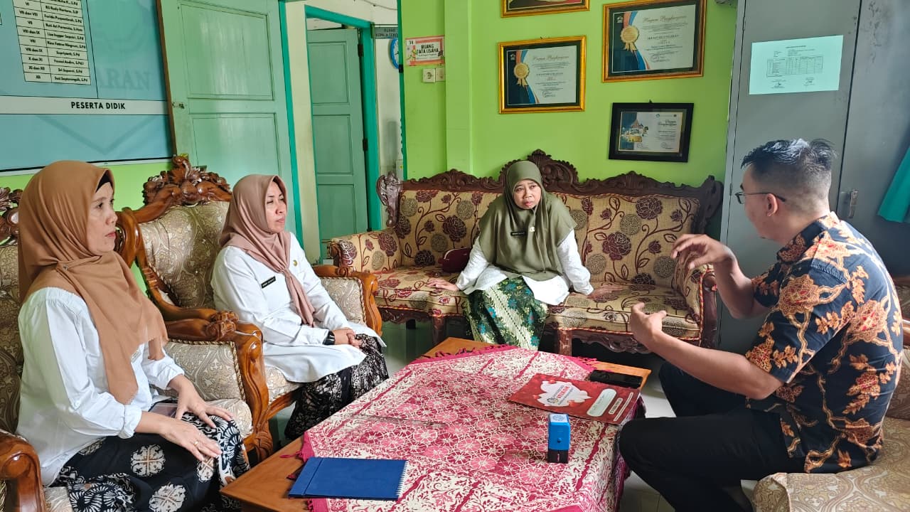 Penandatanganan MoU antara Universitas STEKOM dan SLB Negeri Ungaran Berlangsung Hangat