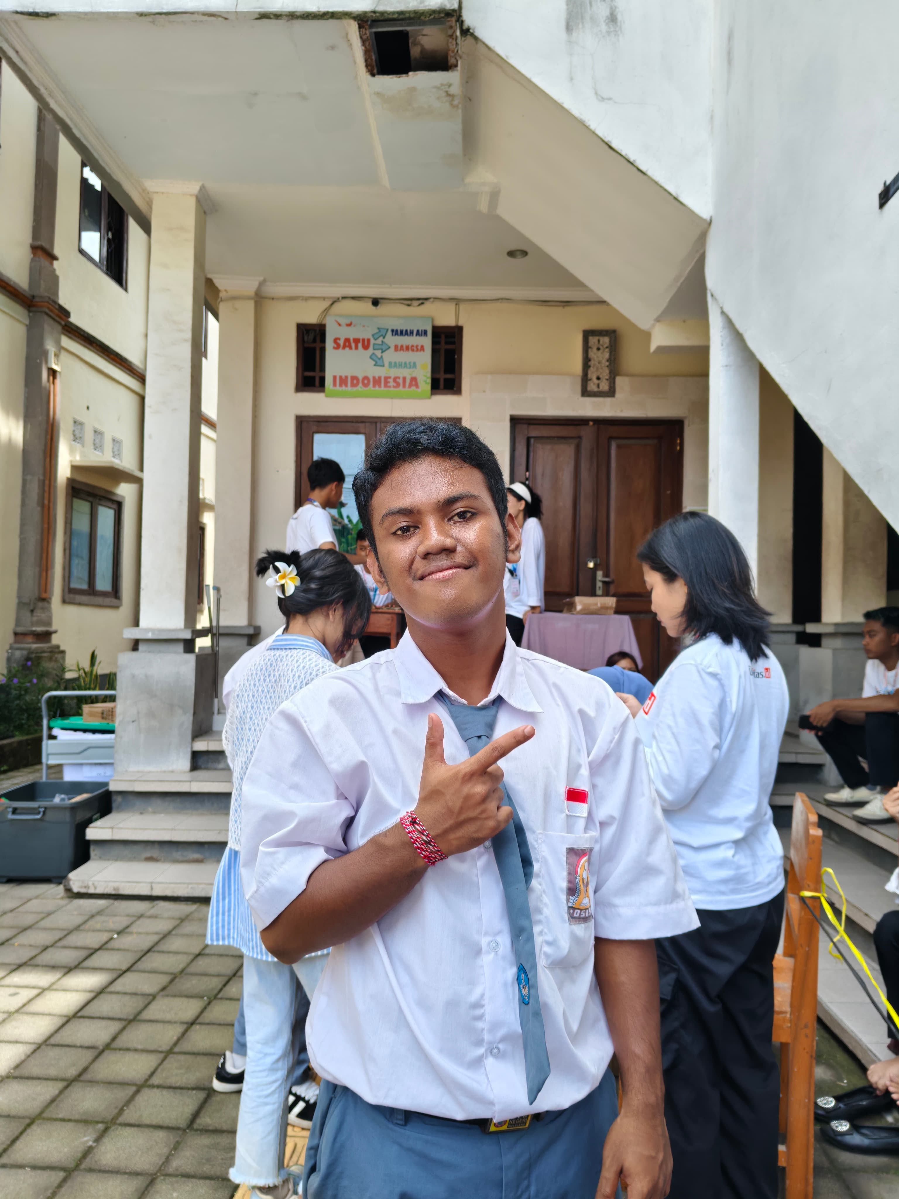 Siapkan Lulusan Siap Kerja, Universitas STEKOM Gelar Tes Kecakapan Kerja Berjenjang bagi Siswa SLB Negeri 1&2 Buleleng