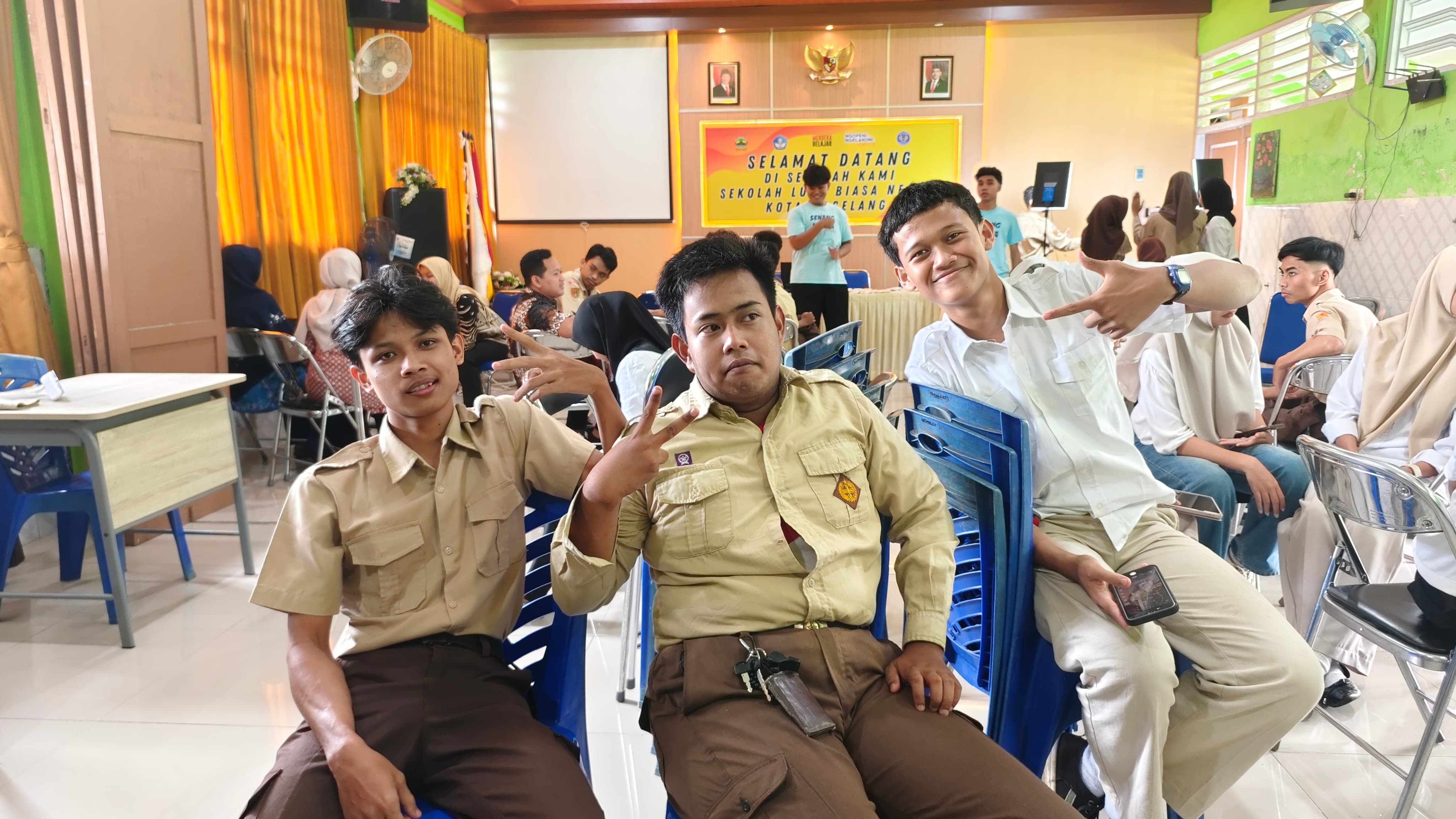SiSiswa dari SMKN 1 Magelang, Muhammad Bintang Romadhon Ikuti Sosialisasi Strategi Kebekerjaan untuk Siswa Berkebutuhan Khusus di SLB Negeri Kota Magelang bersama Universitas STEKOM