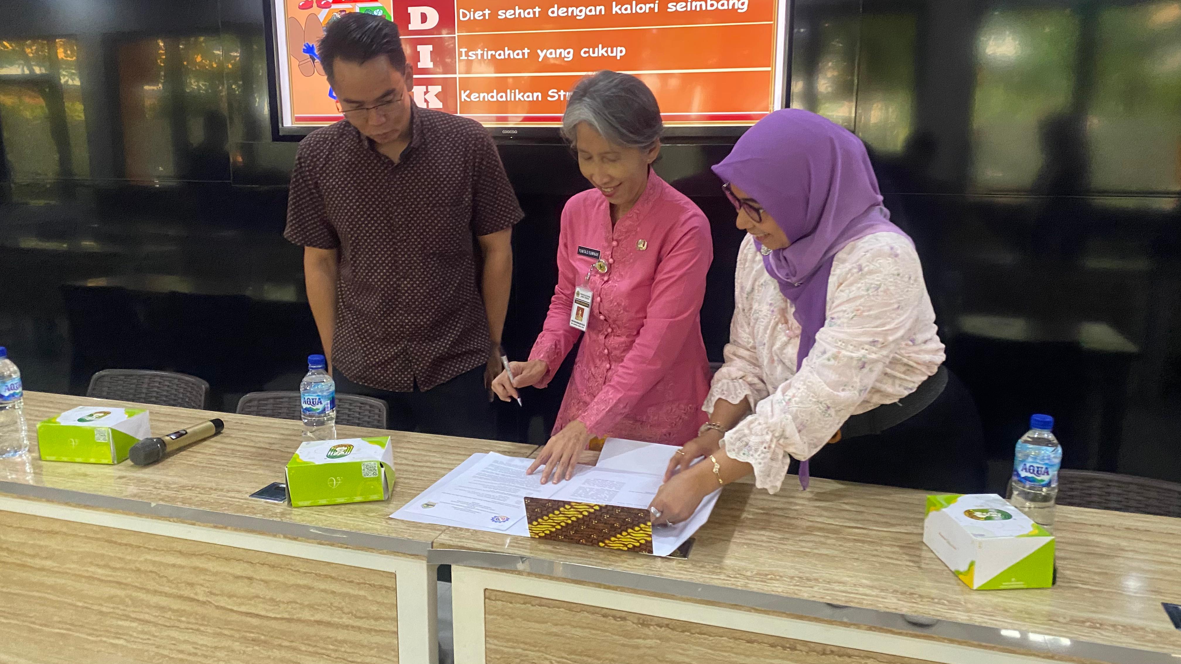 Universitas STEKOM dan Dinas Kesehatan Provinsi Jawa Tengah Jalin Kerja Sama dan Gelar Kuliah Umum Bertema Digital Health