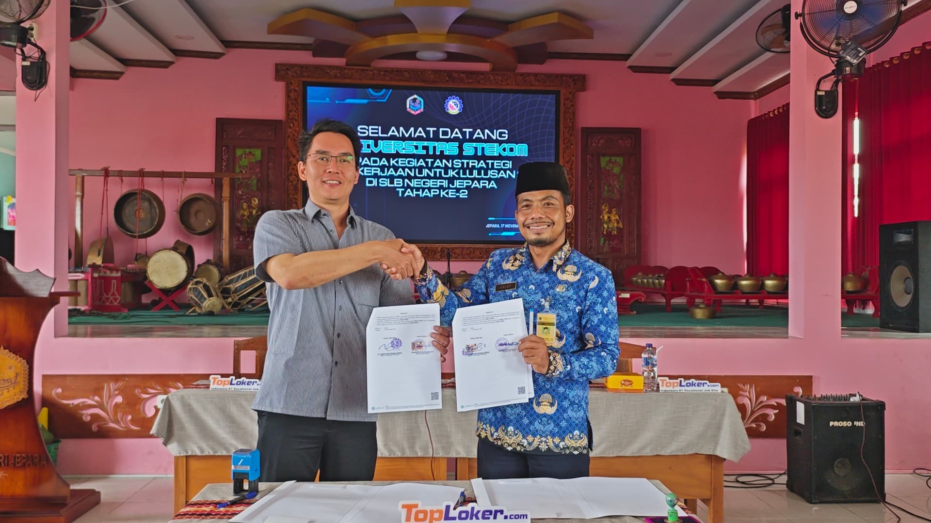 Universitas Stekom dan SLB Negeri Jepara Resmi Menjalin Kerja Sama Melalui Penandatanganan MoU