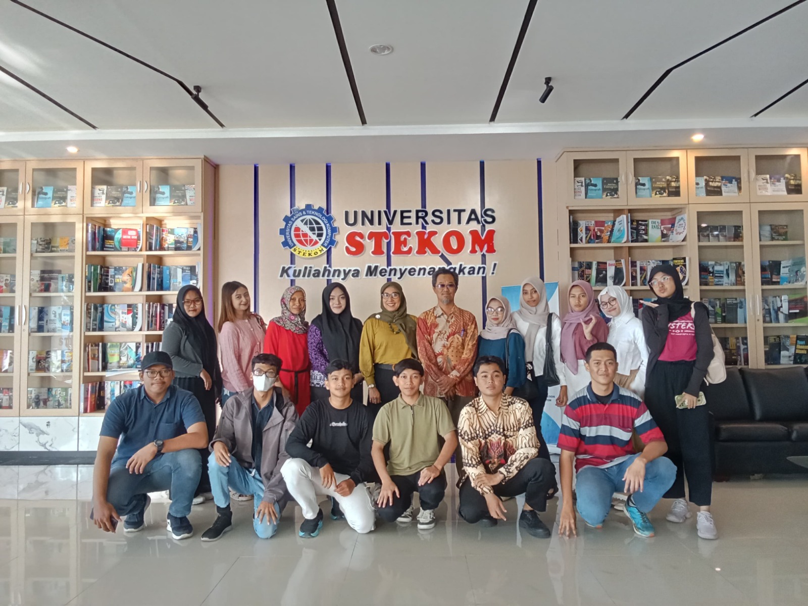 Universitas STEKOM Gelar Kuliah Umum Psikologi: "Mental Health Awareness, Menjadi Mahasiswa Tangguh di Era Digital"