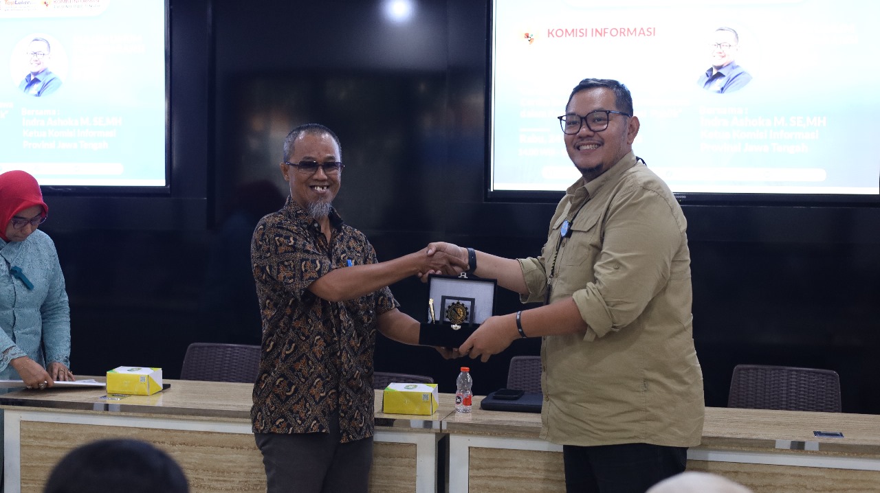 Universitas STEKOM Gelar Kuliah Umum Transparansi Informasi Publik