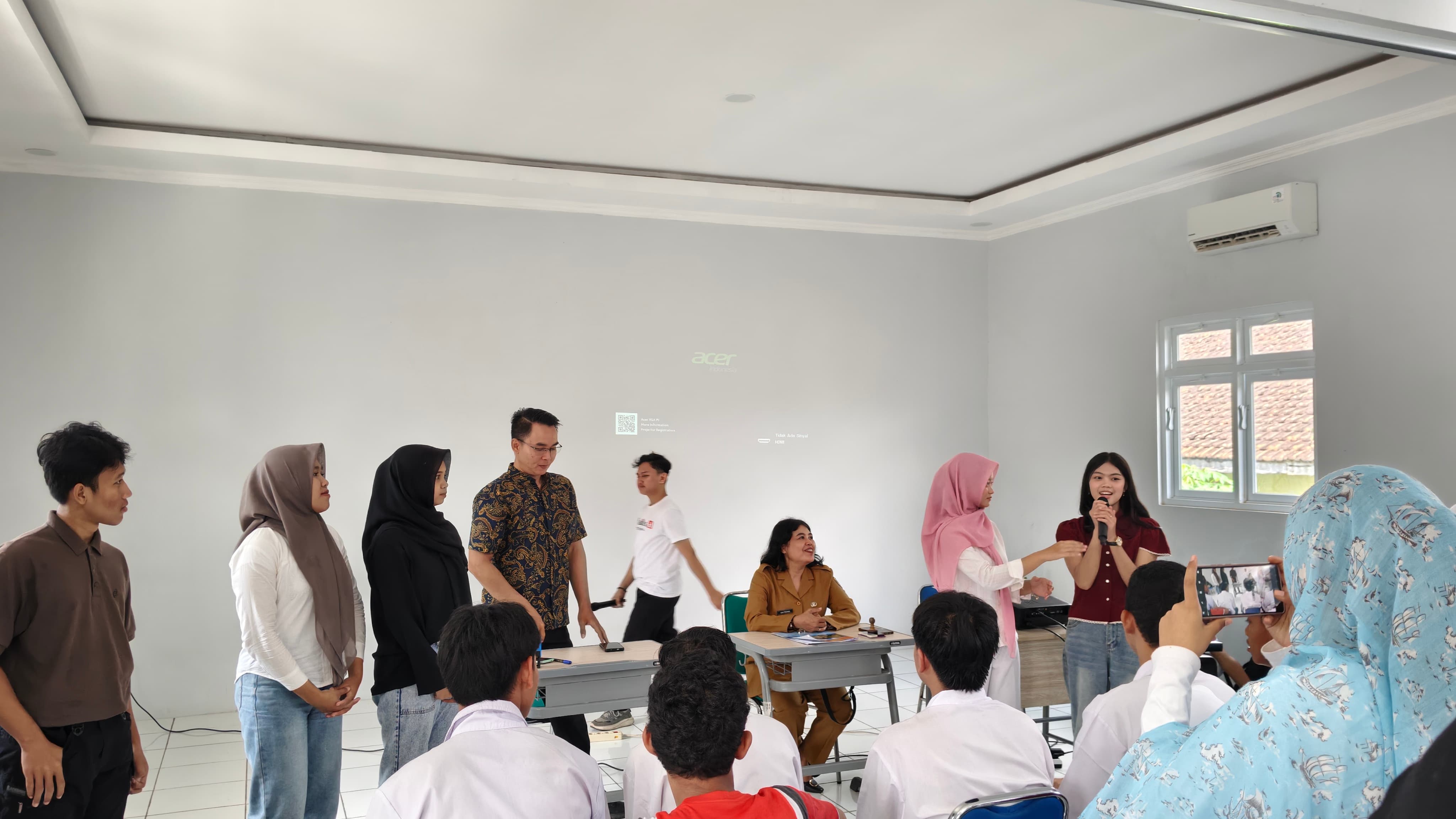 Universitas Stekom Perkuat Pendampingan Siswa Disabilitas Melalui Program Kakak Asuh dan Pemilihan Duta Kebekerjaan