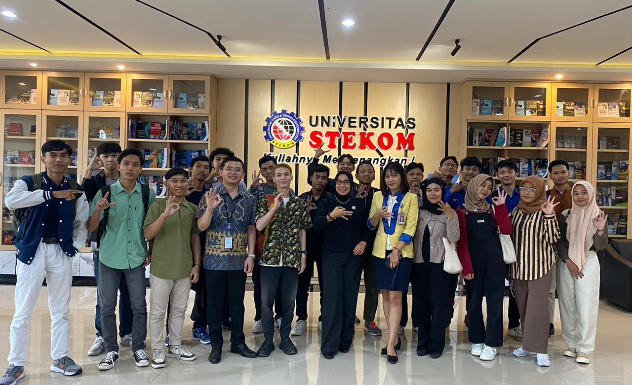 Universitas STEKOM Selenggarakan Kuliah Umum Perbankan Series #41 Bersama BCA KCP Pedurungan
